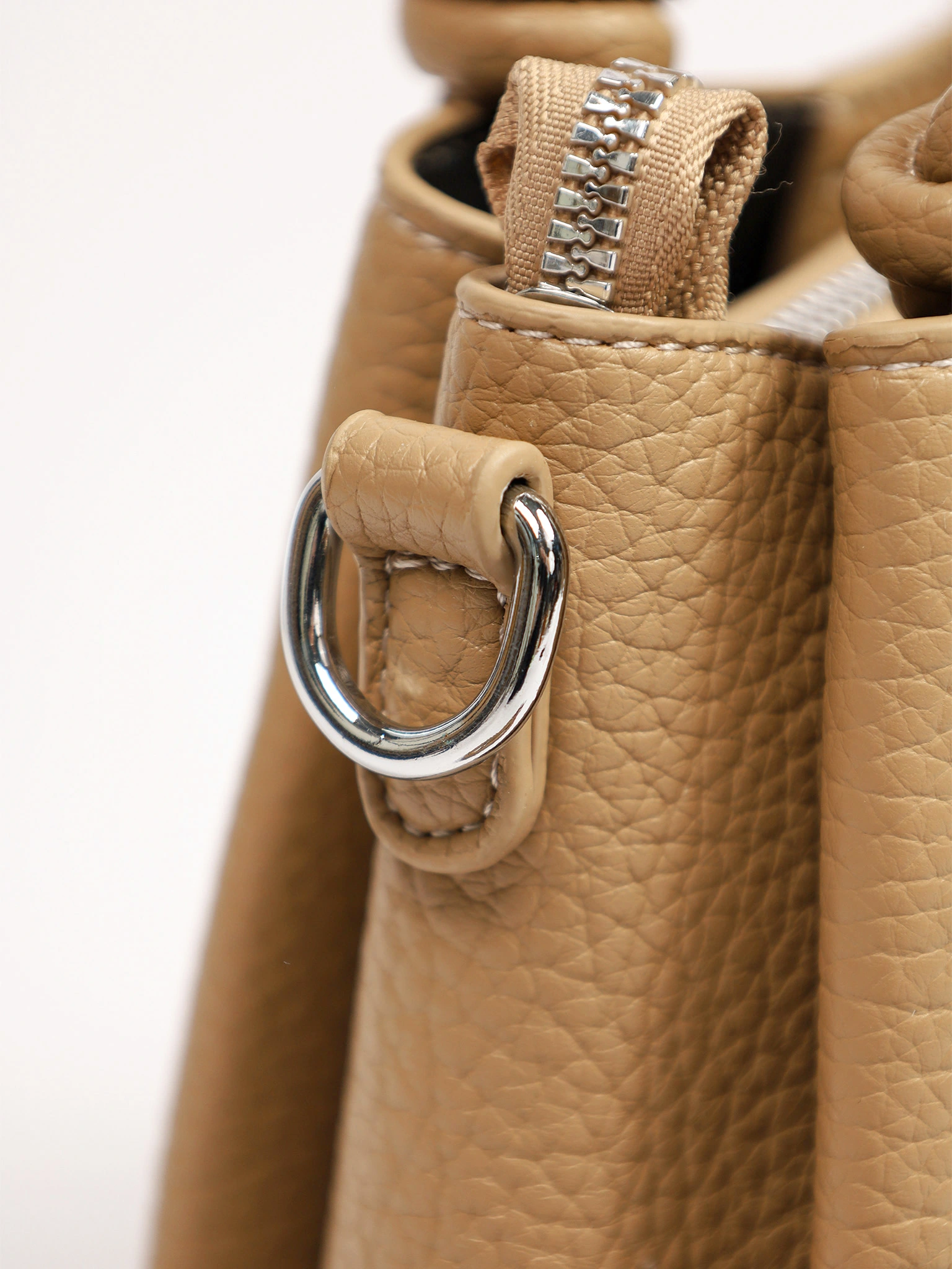 Сумка-тоут с округлыми ручками в ассортименте